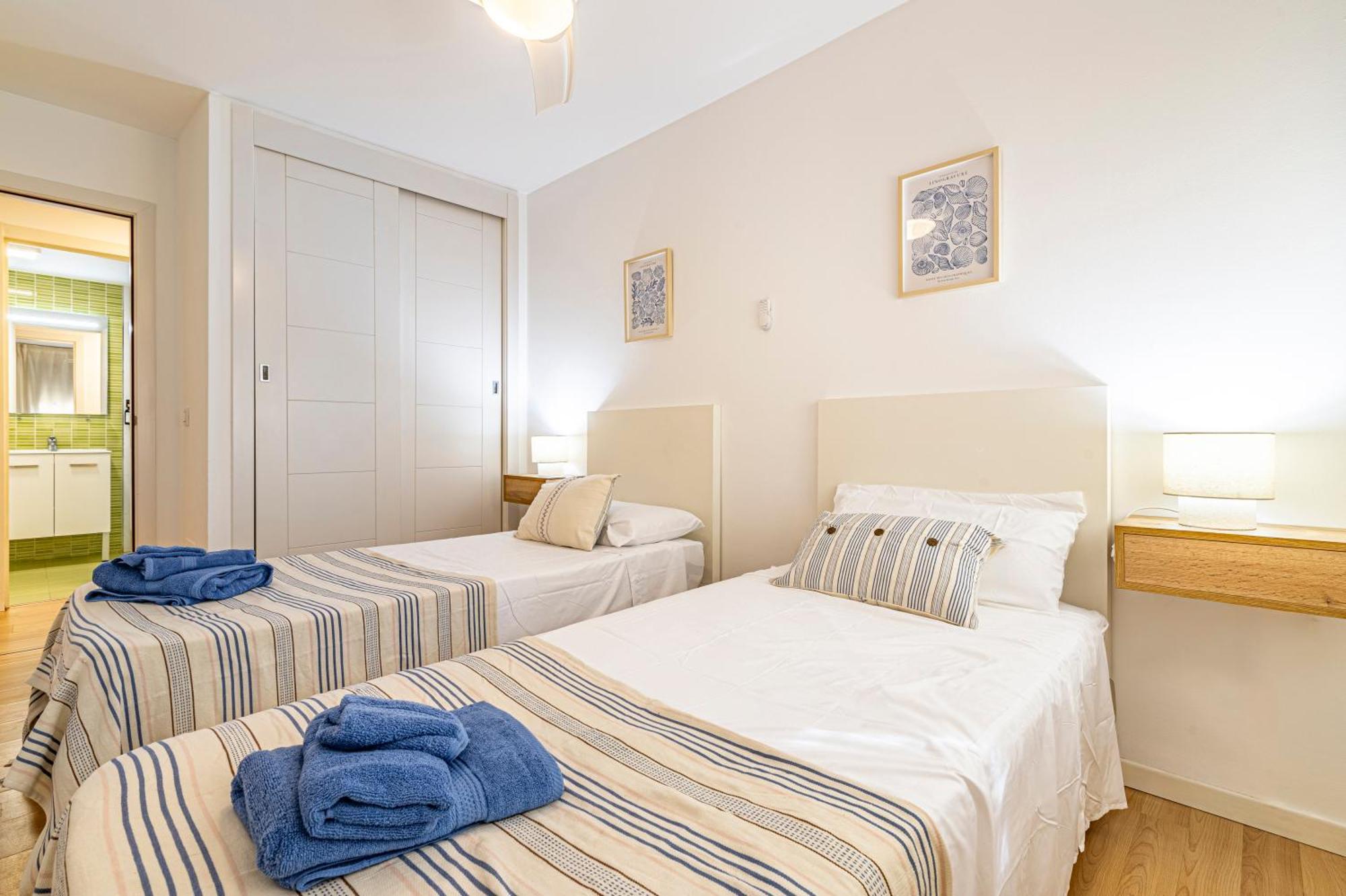 Solis Mare Apartments - Pedregalejo Beach Malaga Exterior photo